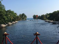-亚龙湾喜来登·美景台大堂吧