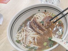 -小马牛肉面·牛骨熬制(南京博物院店)