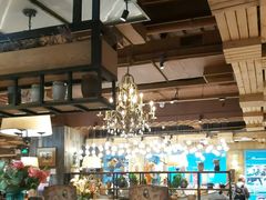 -领鲜活海鲜榴莲自助火锅(东门店)