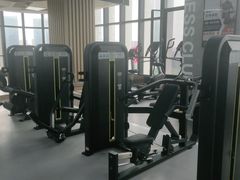 -跃动游泳健身俱乐部(新华传媒店)