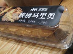 核桃马里奥-红跑车(滨湖银泰店)