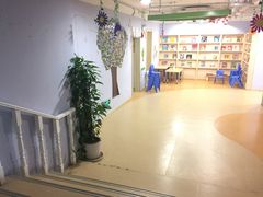-I-Shine英语国际教育(大三林中心)