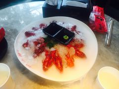 至尊冰镇龙虾-沪小胖小龙虾(淮海中路旗舰店)