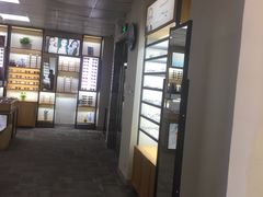 -LOGO眼镜·蔡司品牌折扣店(龙华清湖店)