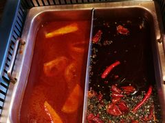 -老牌坊云南鱼豆花火锅(嵩山店)