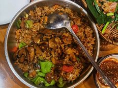 -老滇山寨•云南特色菜•地方菜•民族风情歌舞表演(金碧店)