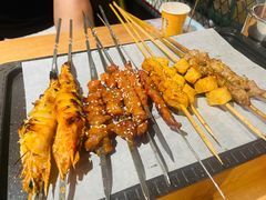 -喝丢一只鞋海鲜烧烤·海肠捞饭(东关街店)