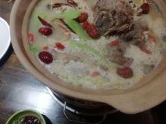 -聚汇三少·龙虾·中餐厅(莫邪路新天地店)