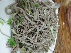 -溢心园香河肉饼总店