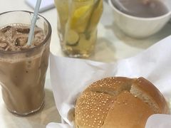 猪扒包-旺角宝港式茶餐厅(寮步店)