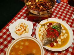 -鑫小城故事·藕汤·家常菜(台北一路总店)