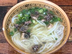 -正宗李家土鸡米线店