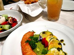 -théATRE茶聚场·餐厅(环球金融中心店)