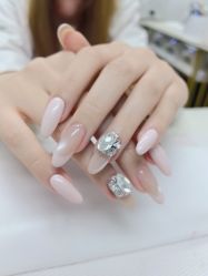 -尤米一站式美甲美睫