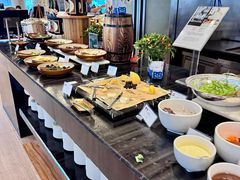 -圣丰索菲特·2 On 988 Café 自助餐厅
