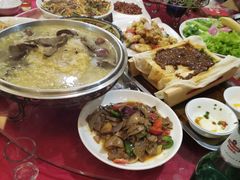 -东北食府·铁锅炖(花溪湾店)