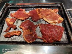 -阪尚皇·原切牛排·烤肉火锅自助(北京路店)