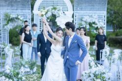 -曼格纳婚礼艺术中心(张江店)