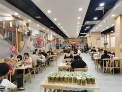 大堂-江城燕子大排档(江汉路步行街店)