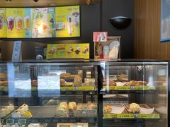 面包甜点陈列柜-星巴克(红房子店)