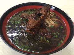 -小龙大肉面馆