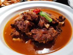 -头上红煨盐鸡·非遗院子餐厅