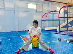 -嘿哟动霸CHUA·新潮玩运动娱乐中心·蹦床滑冰团建乐园