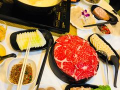 -鲜入围煮花胶鸡海鲜火锅