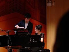 -柏斯音乐艺术中心·钢琴·吉他(上音店)