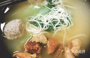 Beef Shank and Beef Tendon Noodle Soup