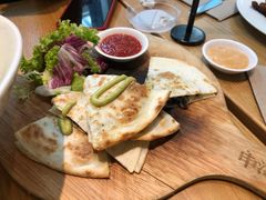 -文汇新民联合报业集团(上海报业大厦店)