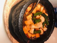 石锅沃豆腐-桂满陇-十里风荷(合生汇店)
