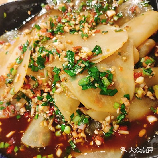 何半城传统烧烤(中铁·龙城店)