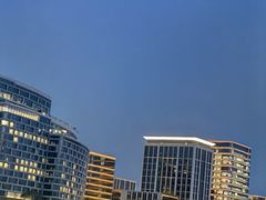 -维也纳酒店(华为广州研发中心罗冲围店)