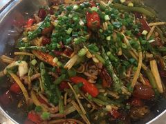 炒牛肉丝-老幺泉水鸡