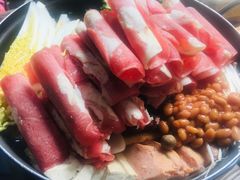 部队锅-MI WU FACTORY米屋美食工厂餐厅(绿地店)
