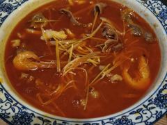 -临界音乐酒馆·小龙虾·江湖菜(华熙LIVE·鱼洞店)