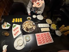 -鲜入唯煮·港式海鲜牛肉火锅(金宝街店)