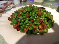 豌豆牛肉-阿三鱼头泡饼·家常菜