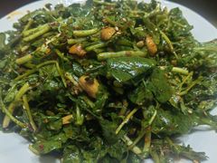 凉拌芝麻菜-段氏永平黄焖鸡