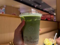 -海底捞火锅(宝龙广场夜宵主题店)