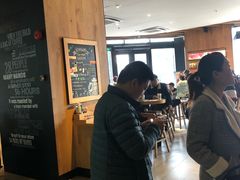 -星巴克臻选(莘庄仲盛店)