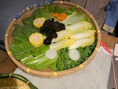 -尚尚仙·酸汤猪手·猪肚鸡火锅(华联万柳购物中心店)