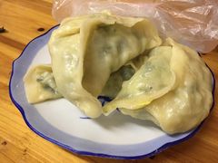 -小许三鲜砂锅馄饨店(家多乐烟酒店)