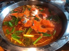 -野山舂·贵州现舂酸汤火锅(鸿通城店)