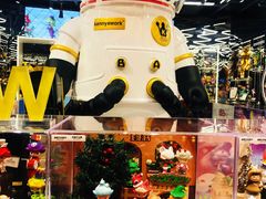 -泡泡玛特POPMART(侨福芳草地店)