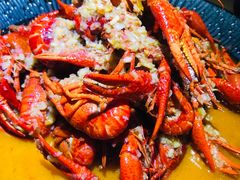 经典蒜香龙虾-红盔甲·小龙虾(天钥桥店)