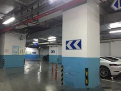 -创兴金融中心-地下停车场
