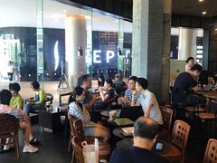 大堂-星巴克臻选(深圳皇庭广场分店)