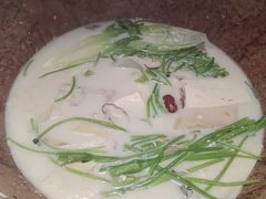 -云荷里·蒸汽石锅鱼·云南菜(中发百旺店)